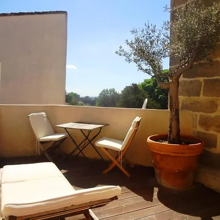 Les Toits D'uzes Uzès